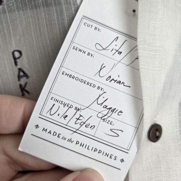 VINTA Biggie Barong Pamamang Paniniwala size S NWT - Picture 10 of 12